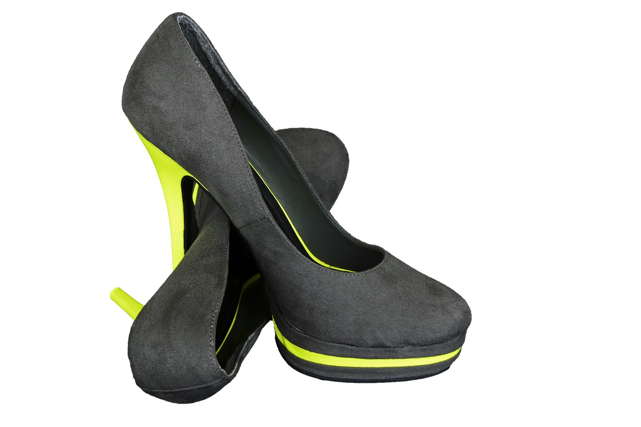 最新黑色皮裙,時尚魅力與個性的完美融合