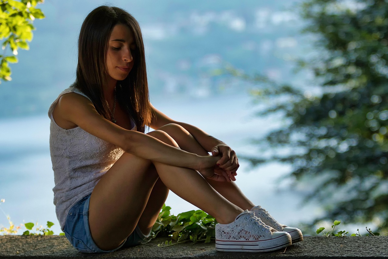 倪虹潔演藝事業蓬勃發展,最新近況與個人魅力的綻放