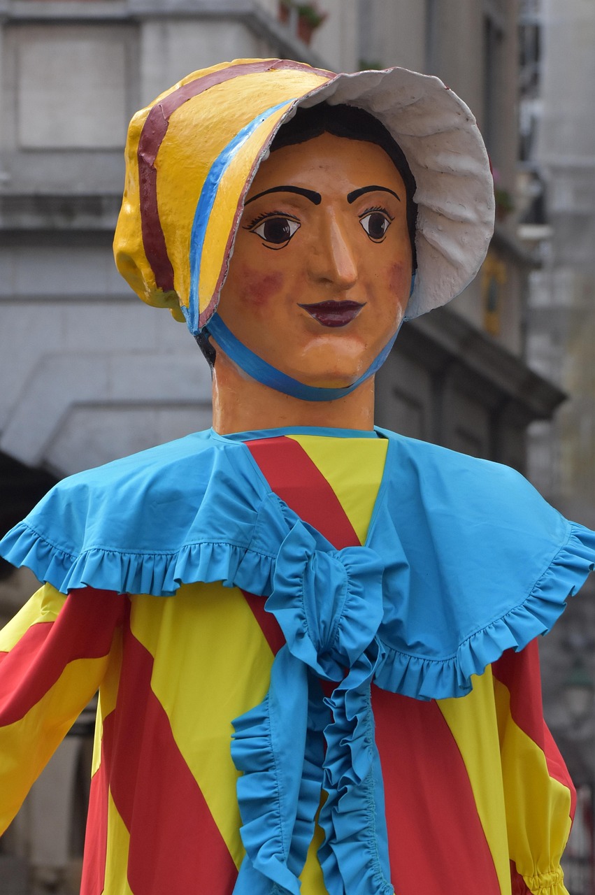 楓卡蓮最新動(dòng)態(tài)，時(shí)尚璀璨，引領(lǐng)潮流新風(fēng)尚