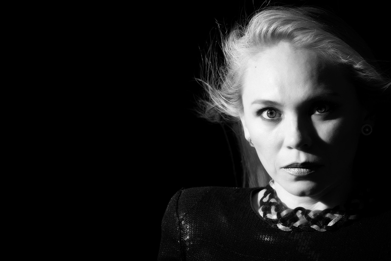 陳曉胡子造型照,熱議焦點(diǎn)與魅力影響