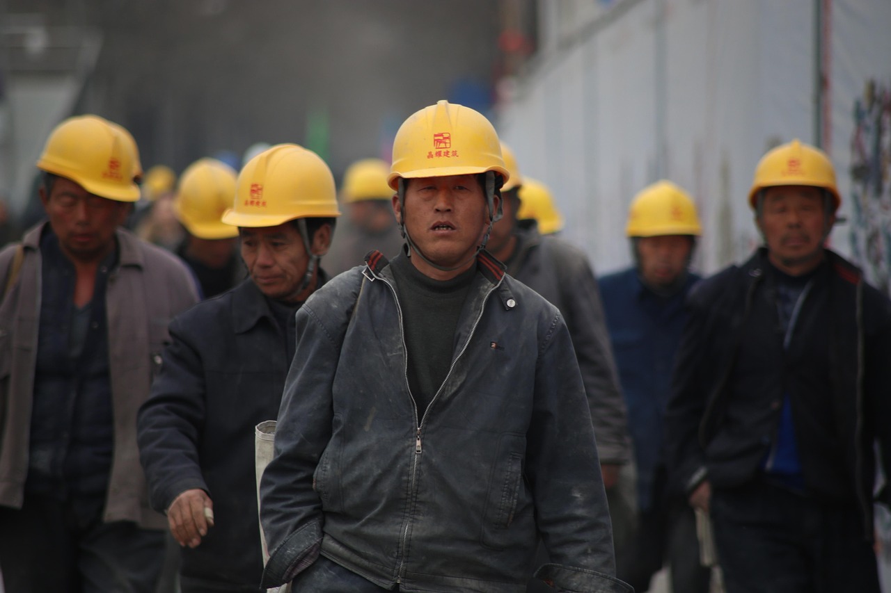 五月最新瓷磚施工工人招聘啟事公告