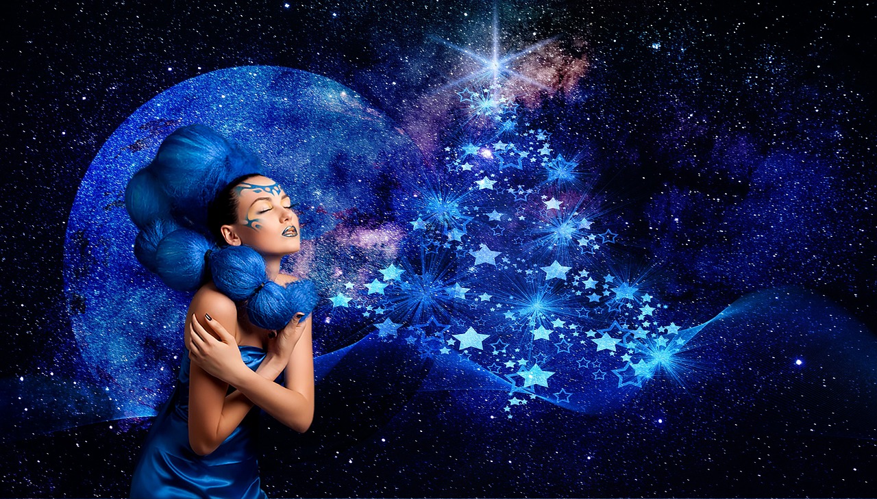 五月明星鉤，天際璀璨之星閃耀亮相